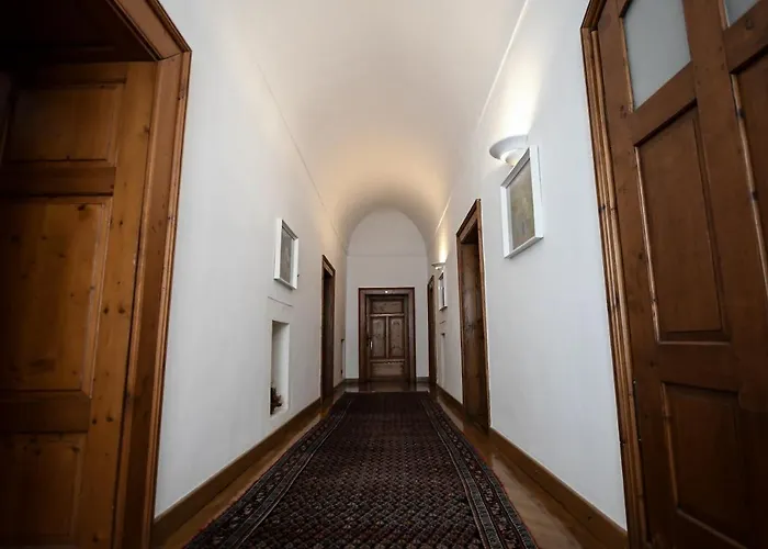 Rákóczi-dessewffy Kastély Villa *